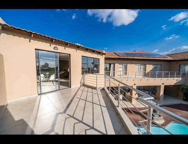 4 BEDROOM FREESTANDING FOR SALE IN SUNAIR PARK